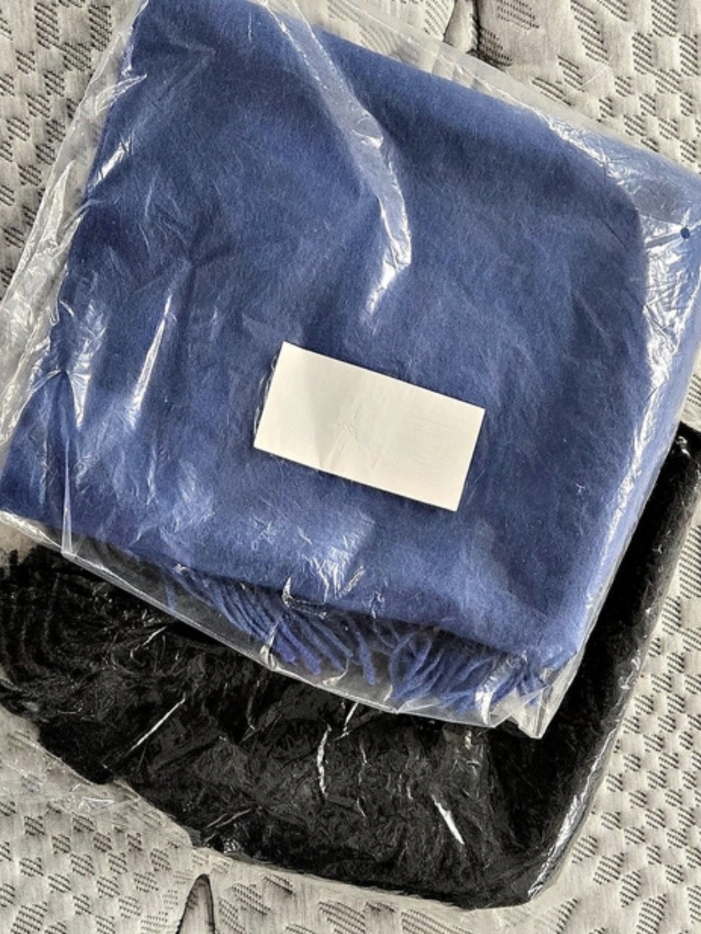 Club Room 100% Cashmere Scarf Blue & Black
